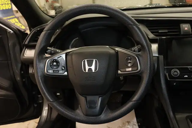 2018 Honda Civic Hatchback LX in Cars & Trucks in Saskatoon - Image 18