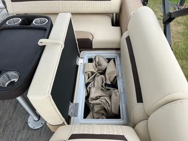 2022 Sweetwater SW 2286 Single Flip Lounge in Sport Touring in Sault Ste. Marie - Image 54