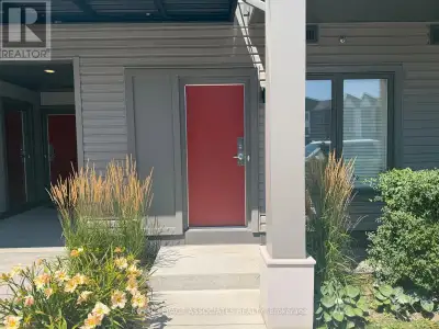 Welcome to this stylish 2-bedroom condo townhouse in the highly desirable Duffin Heights community o...