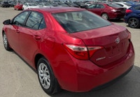 2017 Toyota Corolla LE Sedan | Set of Tires | 179,938 KM Backup Camera, Heated Seats, Lane Departure... (image 5)