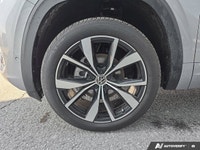 *ONE OWNER, CLEAN CARFAX. * This 2025 Volkswagen Atlas Execline features wireless Apple CarPlay and... (image 9)