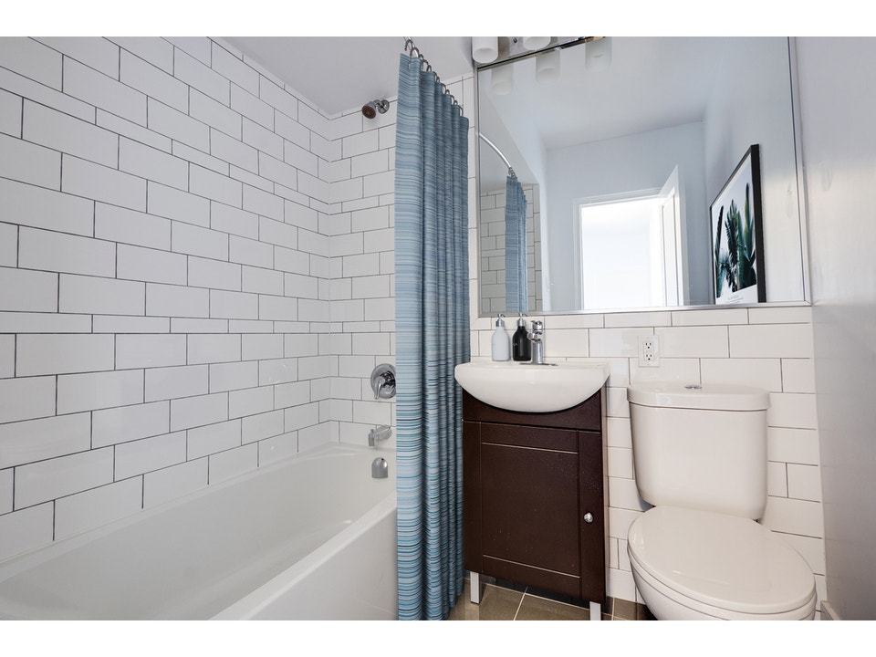 2 bdrm Apartment for Rent - 6-88 Brybeck Crescent 5