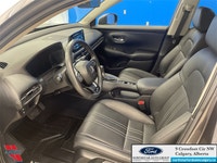 Leather Seats, Navigation, Wireless Charging, Moonroof, Heated Steering Wheel! Ask us how you can ad... (image 9)