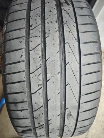 TWO 65% NEW HANKOOK 245/35ZR19 93Y VENTUS S1 EVO 2 Looking for a variety of tire brands and sizes? W...