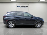 Heated seats, heated steering wheel, remote start, dual climate control, power sunroof, power liftga... (image 5)