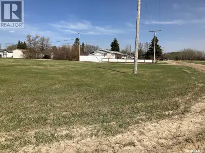 Vacant corner lot for sale in a great town of Nipawin, SK! Zone R5 – (Residential District – mobile...