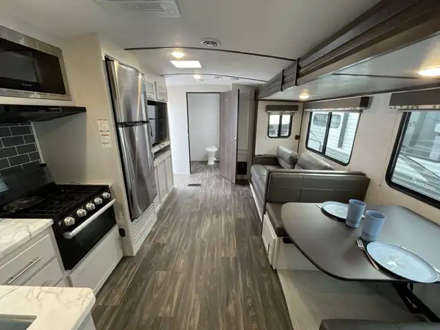 2021 KEYSTONE RV BULLET 261RBS (FINANCING AVAILABLE) in Travel Trailers & Campers in Kelowna - Image 11