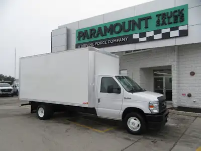 V8 GAS ENGINE, AUTO TRANS, A/C, POWER WINDOWS & LOCKS, TILT STEERING & CRUISE CONTROL, POWER MIRRORS...