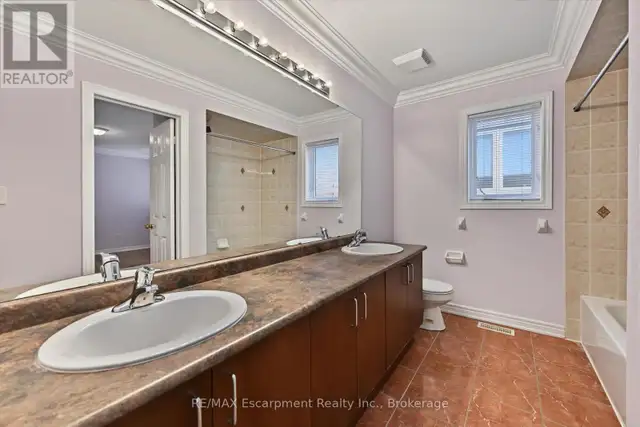 2365 HERTFORDSHIRE WAY Oakville (JC Joshua Creek), Ontario in Houses for Sale in Oakville / Halton Region - Image 27