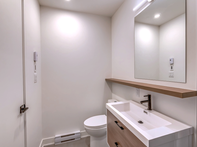 2.5 condo neuf a louer Outremont-CAMPUS MIL-tout inclus-Milhaus, View more