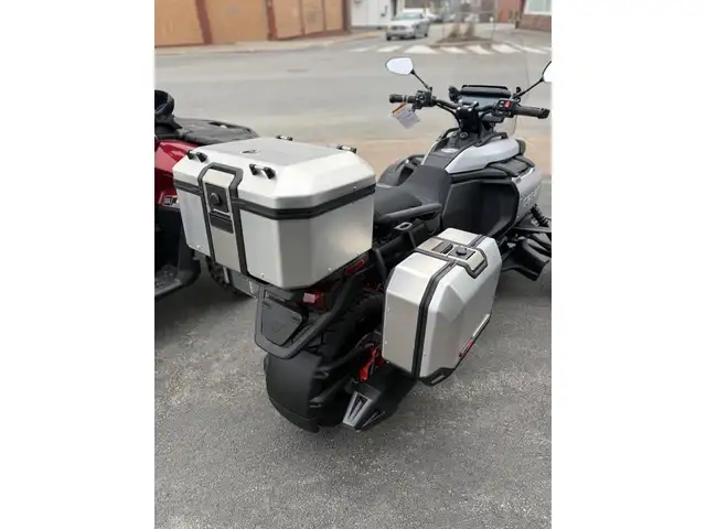 2025 Can-Am Canyon XT in Street, Cruisers & Choppers in New Glasgow - Image 7