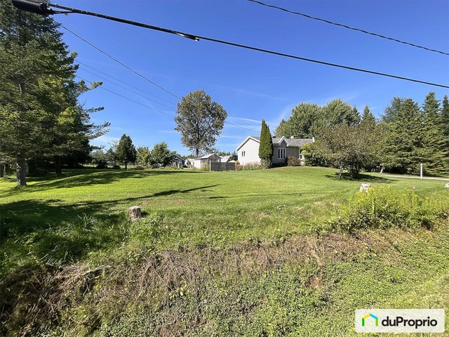 $690,000 - Acreage / Hobby Farm / Ranch for sale in Neuville — photo 2