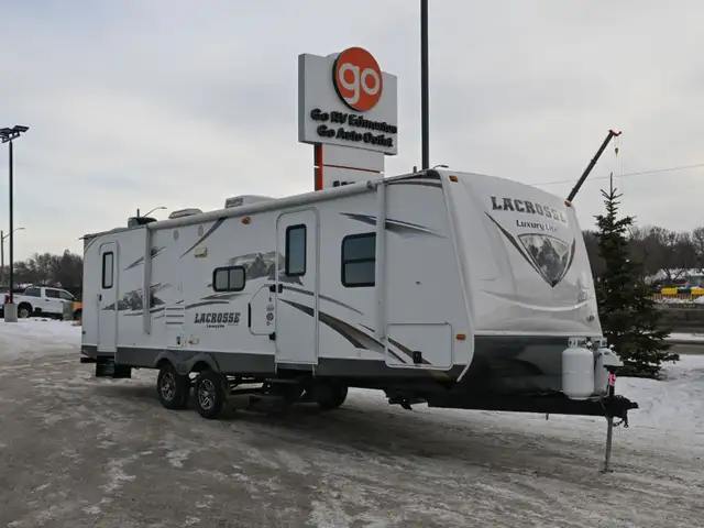 2013 LaCrosse 292BHS in Travel Trailers & Campers in St. Albert - Image 2