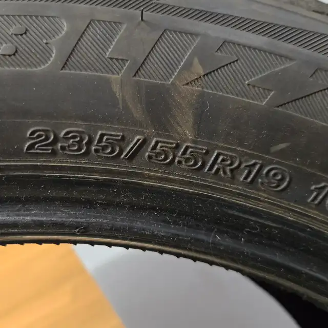 1 New 235/55R19 Bridgestone BLIZZAK DM-V2 - Ice and snow tire in Tires & Rims in Yarmouth - Image 3