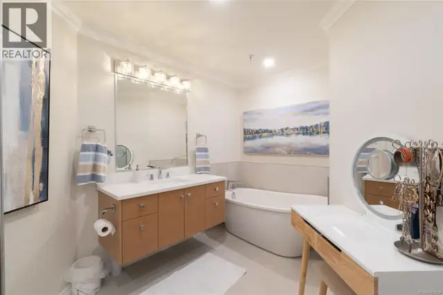 201 380 Waterfront Cres Victoria, British Columbia in Condos for Sale in Victoria - Image 20