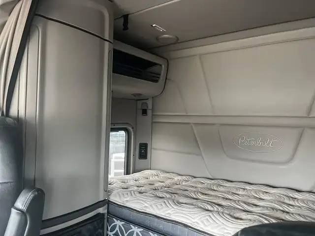 2018 PETERBILT 579 in Heavy Trucks in Mississauga / Peel Region - Image 19