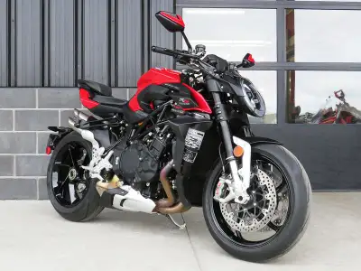 Finance from $174 bi-weekly with FCPP warranty coverage for 4 years!* Click "Get Financing" to see i...