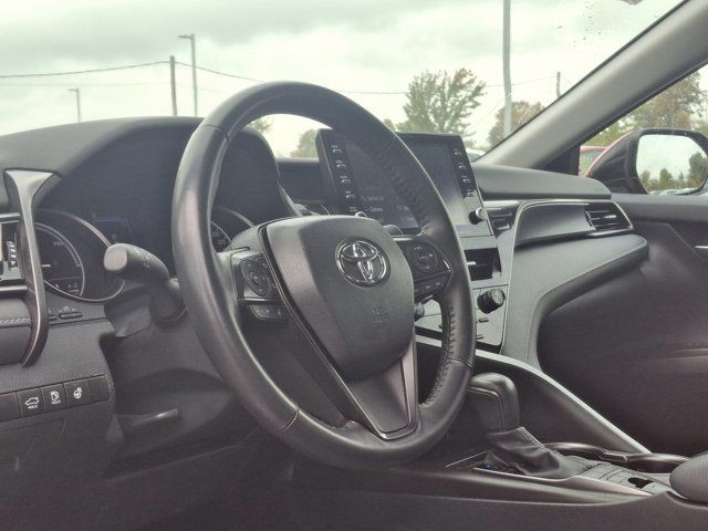 2024 Toyota Camry Hybrid SE | Sunroof | Heated Seats | CarPlay in Cars & Trucks in Guelph - Image 2
