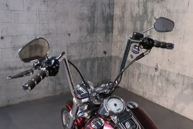 2007 Harley-Davidson DYNA WIDE GLIDE 1600 (FXDWG) in Sport Bikes in Ottawa - Image 7