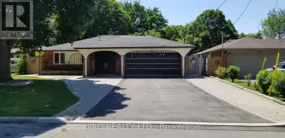 23 PITCAIRN CRESCENT Toronto (Victoria Village), Ontario