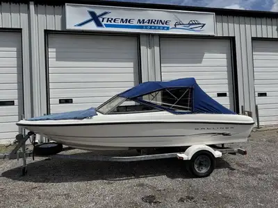 Hit the water this season in style with this clean and well-maintained 2004 Bayliner 165, powered by...