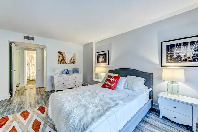 3475 de la Montagne - Le Sommet-Operations Apartment for Rent62864380006531124