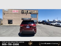 No accident Ontario vehicle with Lot of Options! 8 Seater Call (905) 791-3300 - Black Leather/ Leath... (image 6)