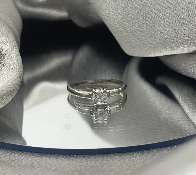 18KT White Gold Round & Baguette 0.45ct Diamond Ring $1239 in Jewellery & Watches in Mississauga / Peel Region - Image 3