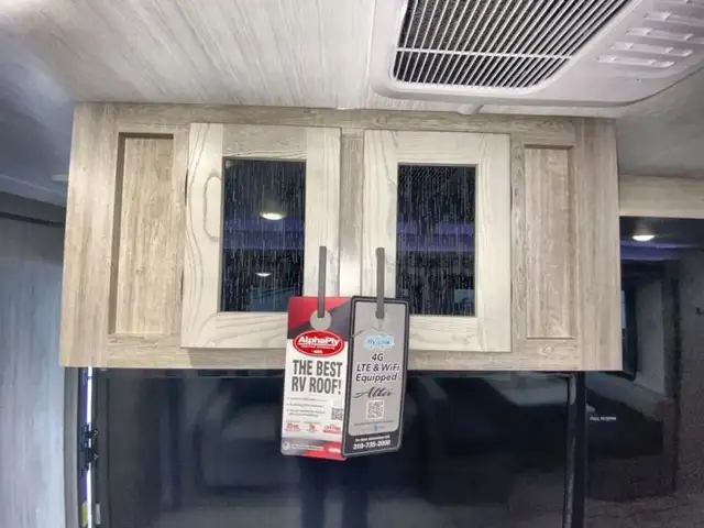 2025 EAST TO WEST Alta 3150KBH in Travel Trailers & Campers in Bedford - Image 34