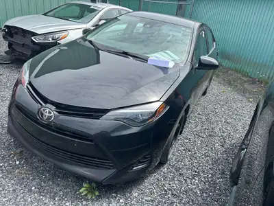 25-5217-18 TOYOTA COROLLA LE 81183 K M , AIR BAGS OK , AUTO EN MARCHE ,AUTO ACCIDENTE V.G.A , ,VOIR...