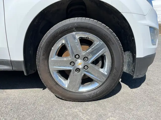 2016 Chevrolet Equinox LT, CHROME WHEELS, BACK-UP CAM, HEATED SE in Cars & Trucks in Ottawa - Image 13