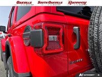 4X4, FRONT HEATED MCKINLEY LEATHER BUCKET SEATS, BODY-COLOUR 3-PIECE HARDTOP, SAFETY GROUP, SIDE STE... (image 8)