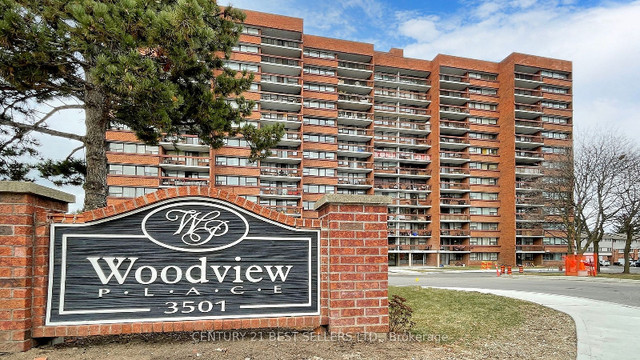 2BR 1WR Condo Apt in Mississauga near Glen Erin/ BurnhamthorpeD4 in Condos for Sale in Mississauga / Peel Region