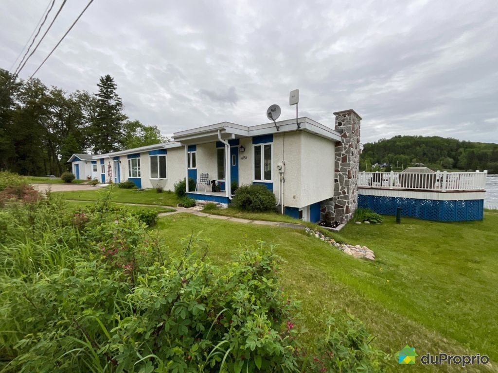 $479,900 - Bungalow for sale in Chicoutimi (Laterrière) — photo 1
