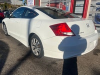 HERE IS A NICE CLEAN WELL MAINTAINED ACCORD COUPE FOR YOU NO ACCIDENT LOOKS AND DRIVES GREAT SOLD CE... (image 5)