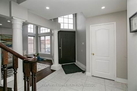 8 Squirreltail Way in Houses for Sale in Mississauga / Peel Region - Image 3