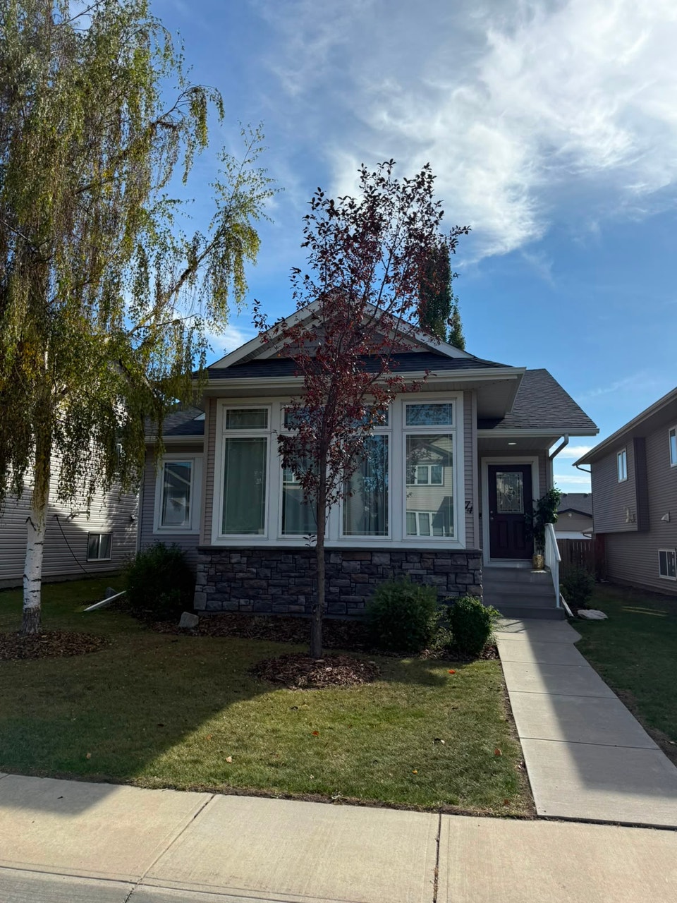 4 Bedrooms 3 bathroom House With Mother-In-Law Suite 2