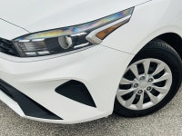 Android Auto, Apple CarPlay, Heated Seats, Remote Keyless Entry, Steering Wheel Controls! Stratford... (image 4)