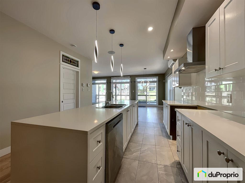 $385,000 - Condominium in Trois-Rivières (Trois-Rivières) — photo 1