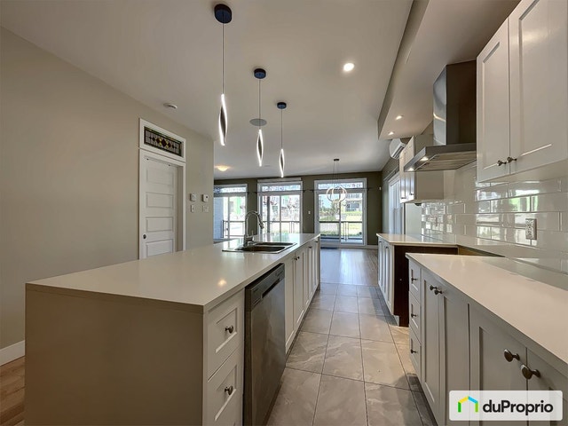 $385,000 - Condominium in Trois-Rivières (Trois-Rivières) — photo 1