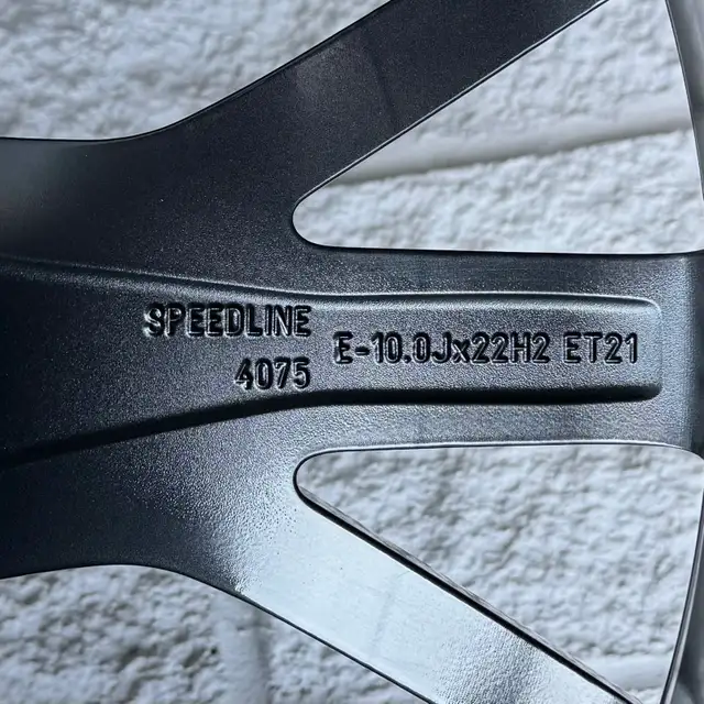 (80%) 4x Audi Q8 | SQ8 22" OEM Winter Wheels Package in Tires & Rims in City of Toronto - Image 8