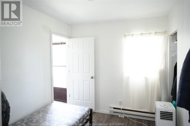 382 Langlois AVENUE Windsor, Ontario in Houses for Sale in Windsor Region - Image 2