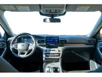 MULTI-PASSENGER & ECONOMY - Heated Front Seats - Multi-Zone Air Conditioning - Apple CarPlay and And... (image 1)