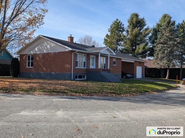 $359,000 - Bungalow for sale in Thetford Mines — photo 2