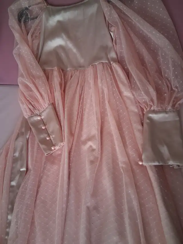 Robes filles/ femmes in Kids & Youth in City of Montréal - Image 3