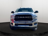 This Ram 3500 has a dependable Regular Unleaded V-8 6.4 L/392 engine powering this Automatic transmi... (image 5)