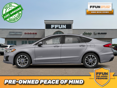 Cooled Seats, Leather Seats, Navigation, Heated Seats, Apple CarPlay! A well-appointed interior, imp...