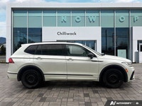 *2023 Volkswagen Tiguan Comfortline R-Line Black Edition | Sport Styling | Premium Technology | Fami... (image 7)