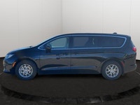 Cloth Bucket Seats, Remote Start System, Heated Front Seats, Heated Steering Wheel, Uconnect 5 W 7 D... (image 4)