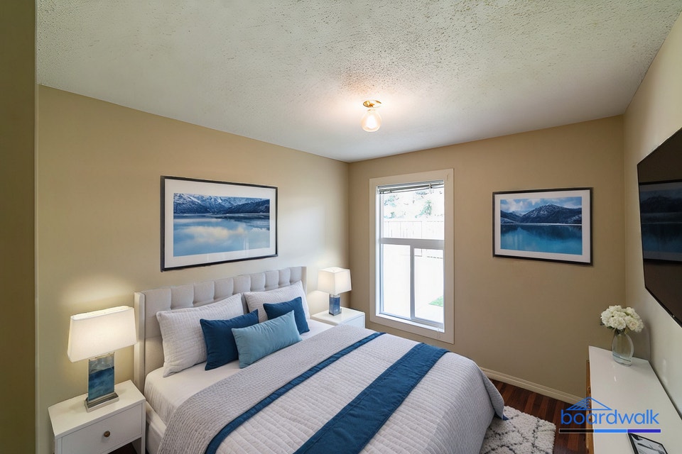 Tamarack East & West - 2 Bedroom + Den House for Rent 4